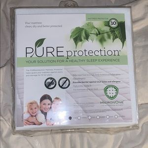 Mattress protector